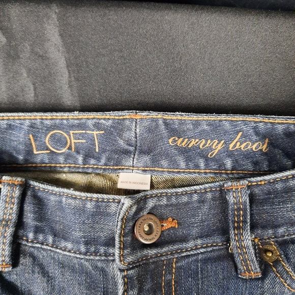 Loft curvy boot cut jeans Size 2P Blue - Picture 8 of 9